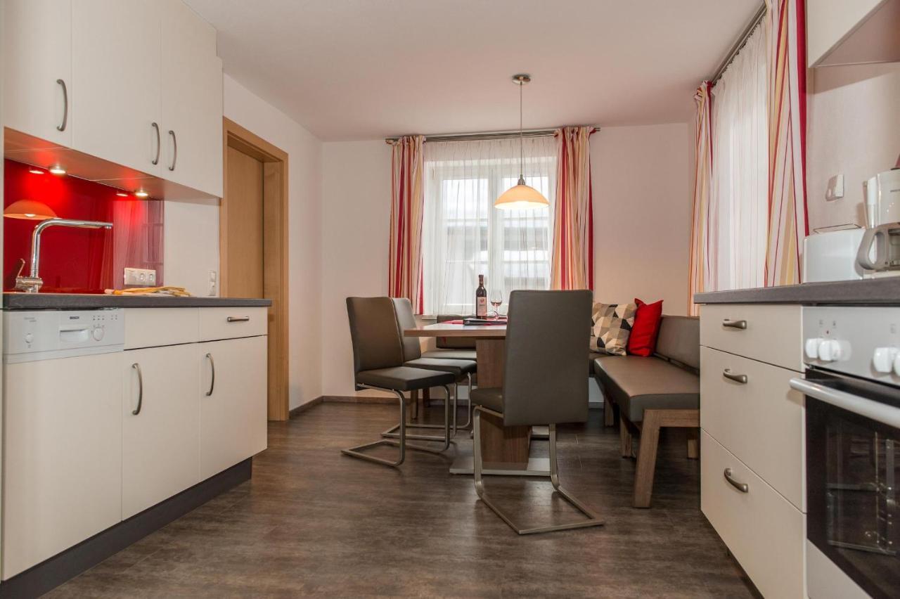 Ferienhaus Elisabeth Russbach am Pass Gschütt Buitenkant foto
